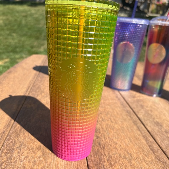 Starbucks NEW! PINK AND LEMON COLD CUP! Rare color! 2022 summer debut! - Picture 3 of 7